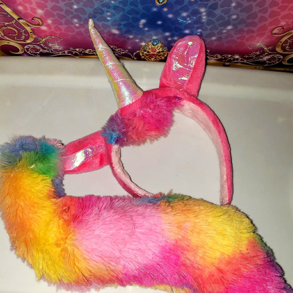 3/$8 Unicorn Costume Props